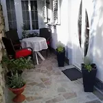 In With Sea View, Terrace, Wifi, Washing Machine Apartment