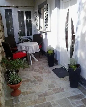 In With Sea View, Terrace, Wifi, Washing Machine Apartment