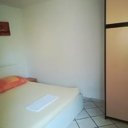In With Sea View, Terrace, Wifi, Washing Machine Apartament *