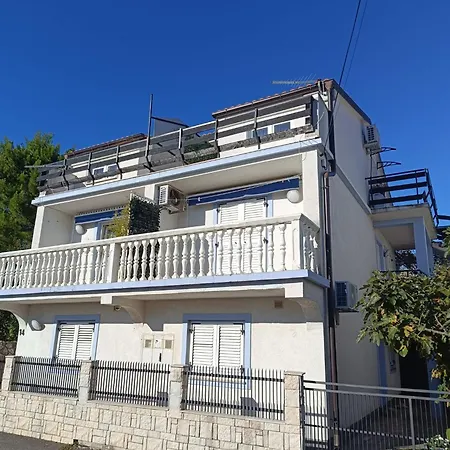 In With Sea View, Terrace, Wifi, Washing Machine Apartamento