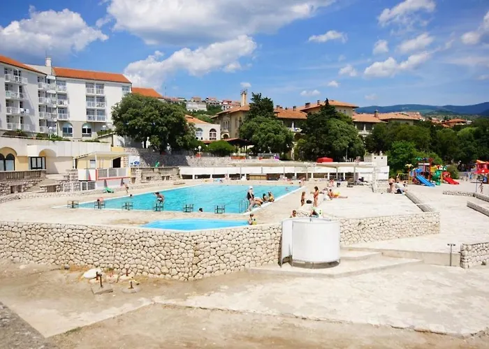 Lejlighed In With Sea View, Terrace, Wifi, Washing Machine Novi Vinodolski